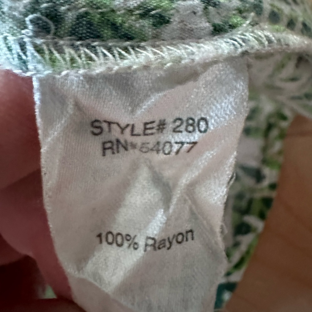 🌺 2/$20 Cabi Faux Wrap Dress M 280 Green Leaf Print 3/4 Sleeve Multicolor - Picture 4 of 8